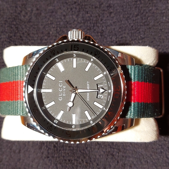 2015 Gucci Dive Watch - Picture 1 of 16